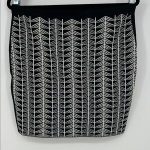 RACHEL Rachel Roy Black and White Geometric Pencil Skirt Women’s Large